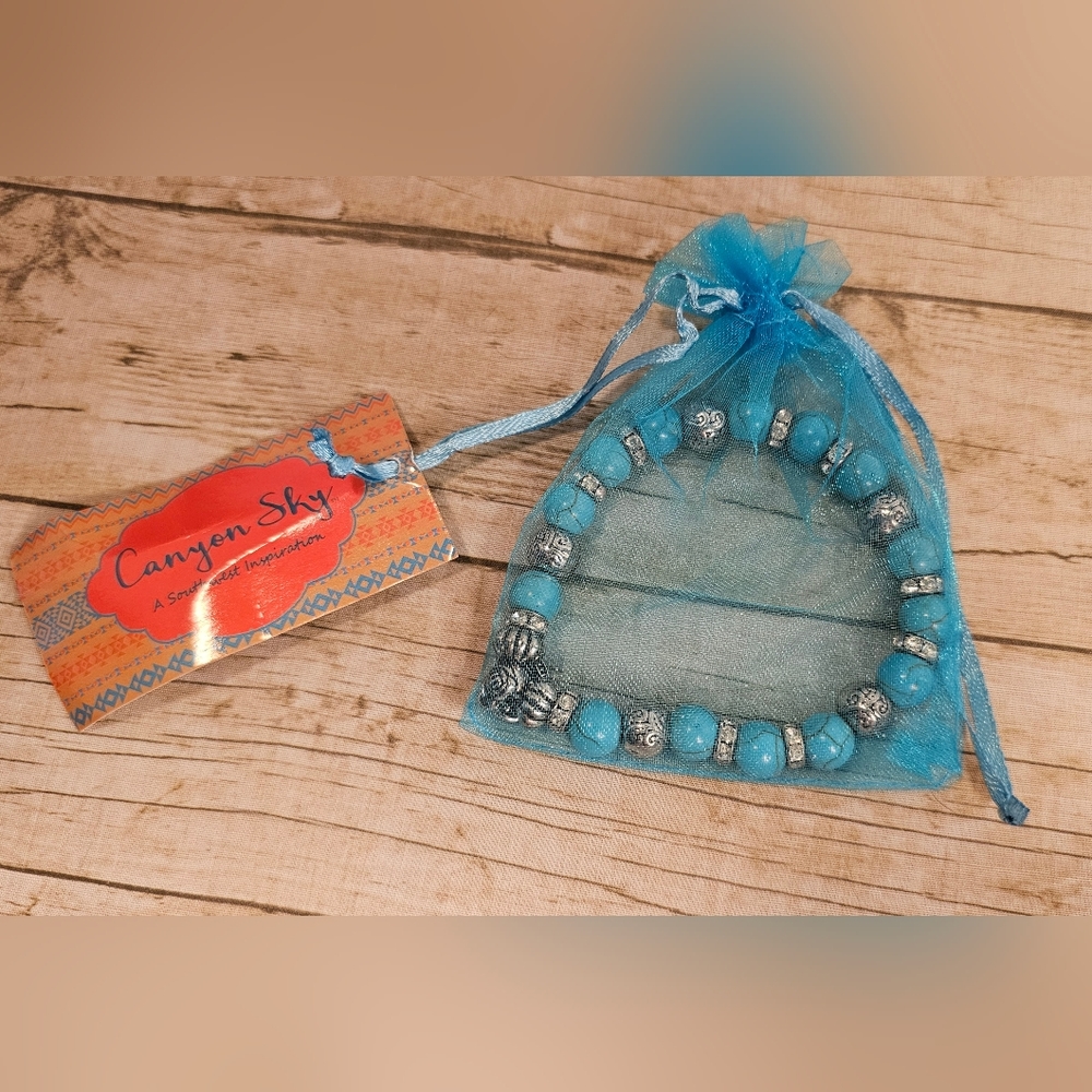 [CANYON SKY] NEW Turquoise & Silver Toned Beaded Bracelet [Stretch] ❤️ Charm